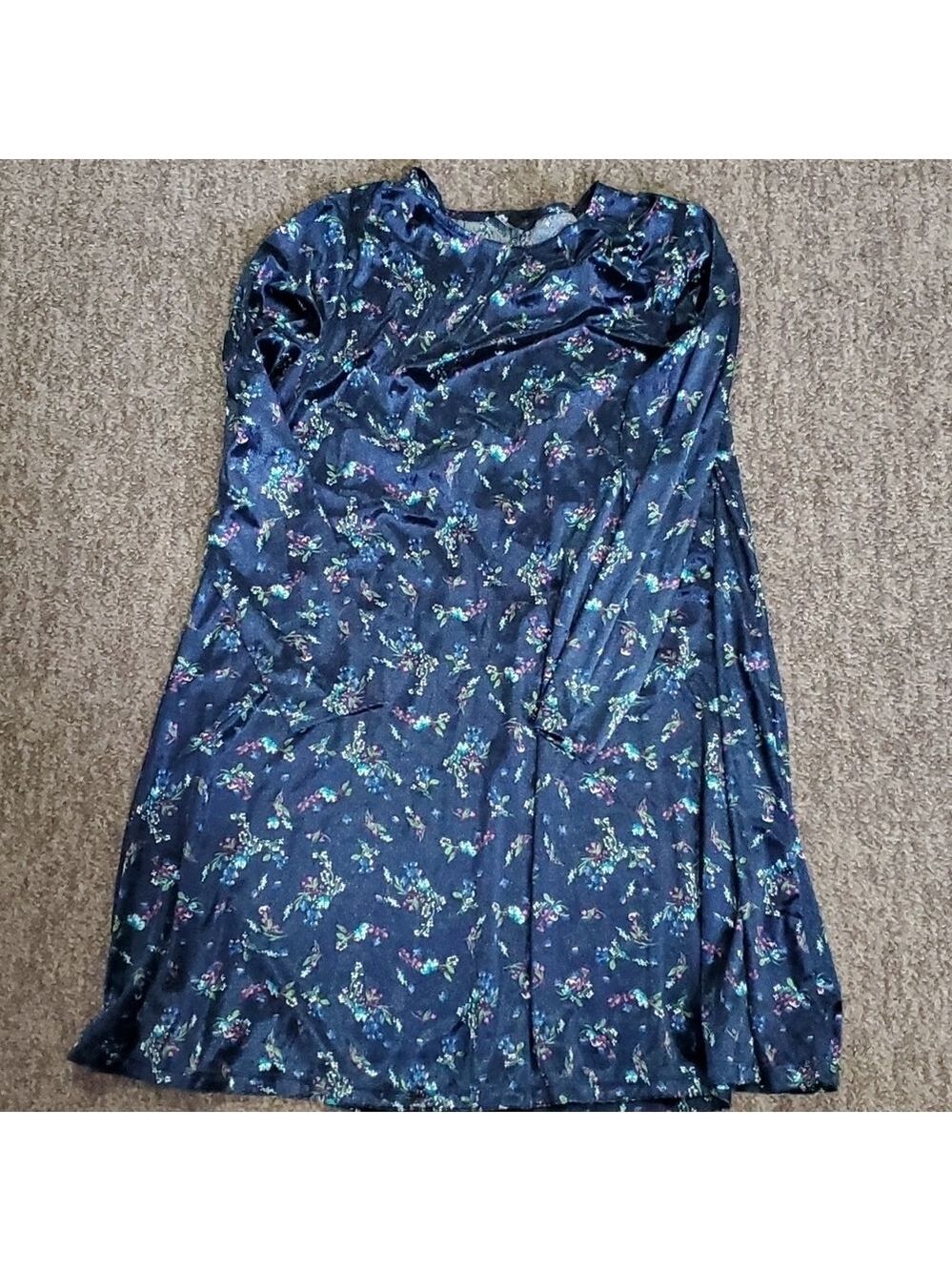 Ladies dress size xl $5 if buying 2 or more items